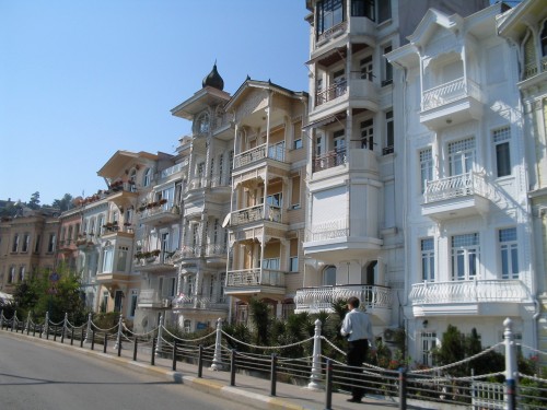Istanbul: Architecture in Cihangir Biyoglu Neighborhood
